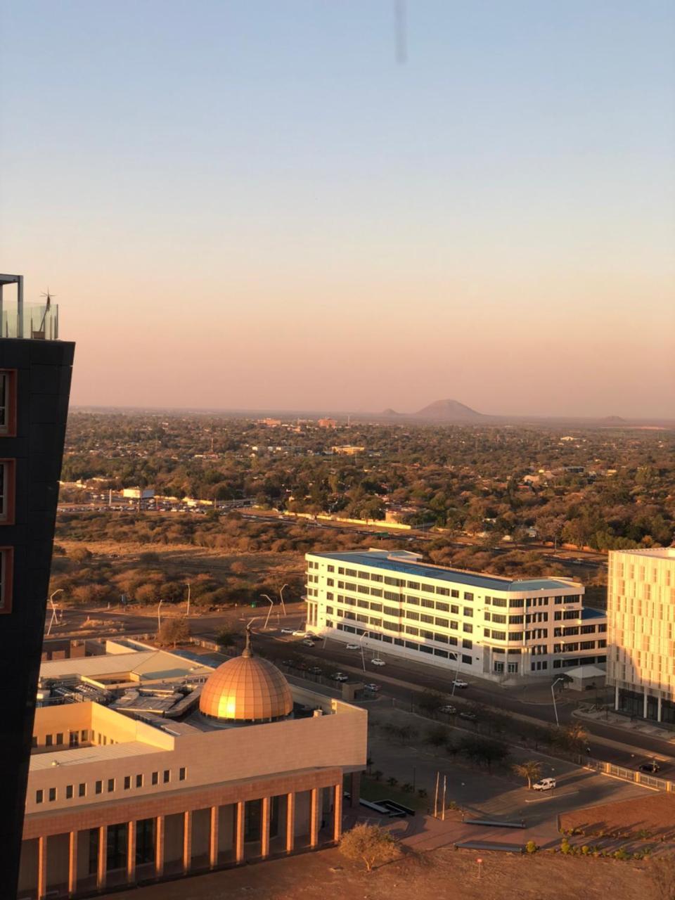 Urban Awe Apartment- Itowers 18Th Floor Gaborone Exterior photo